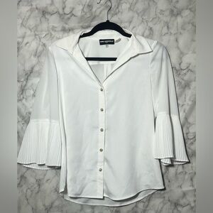 KARL LAGERFELD PARIS ivory 3/4 pleated bell sleeve button down shirt blouse